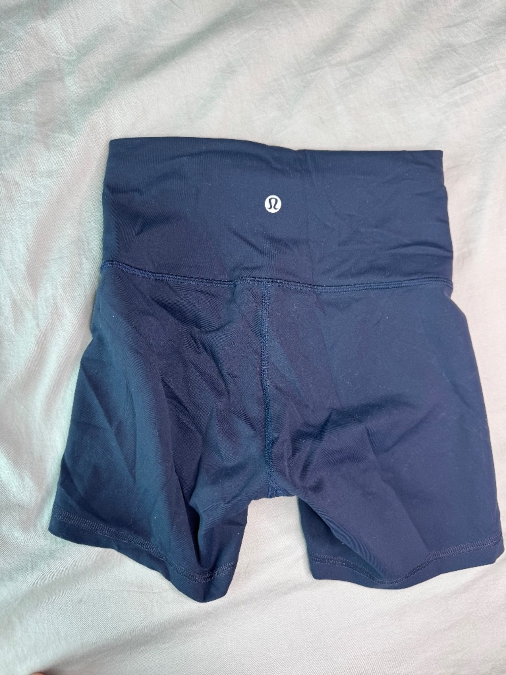 LULULEMON size 4 workout shorts